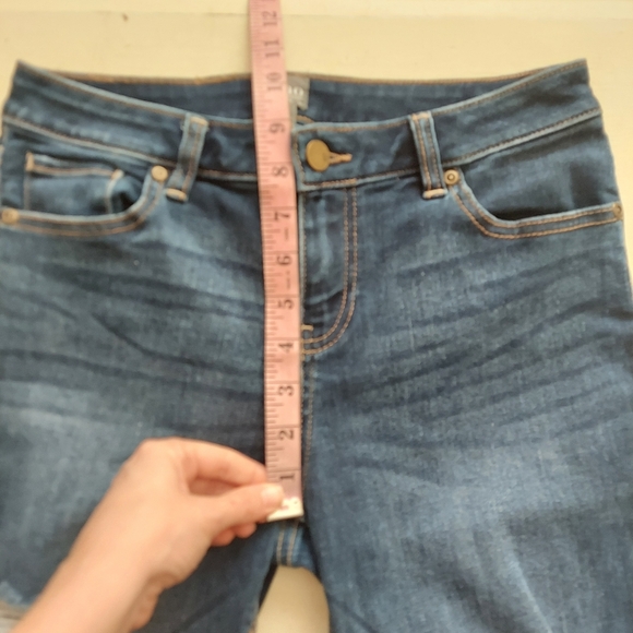 Soho Jeans bermuda denim shorts distressed cuffed long inseam modest Sz 4 - Picture 7 of 9